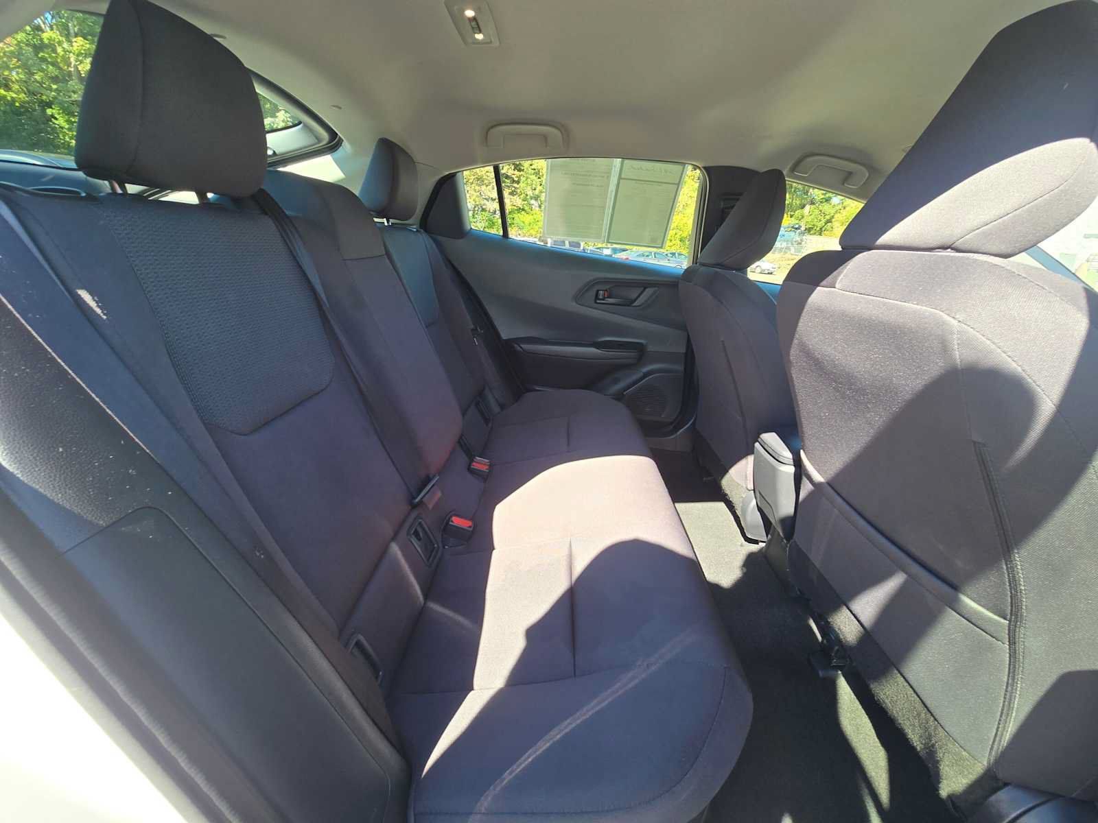 Certified 2025 Toyota Prius LE FWD image 12