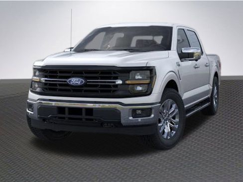 New 2026 Ford F150 XLT w/ Equipment Group 302A MID image 2