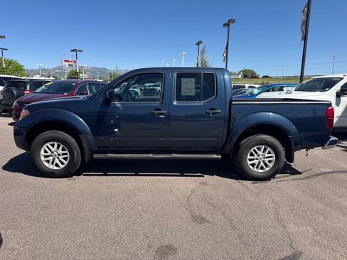 Used 2019 Nissan Frontier SV RWD image 6