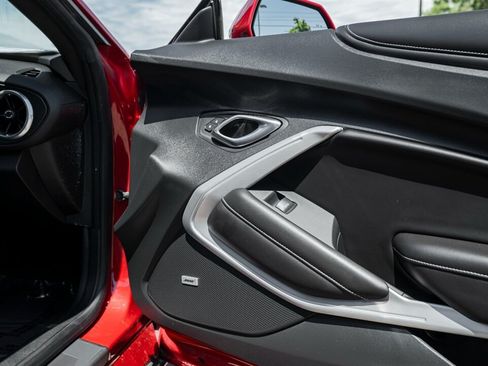 Used 2016 Chevrolet Camaro SS RWD image 43