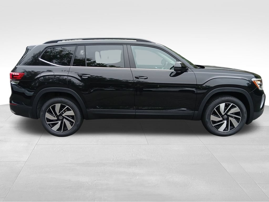 Used 2026 Volkswagen Atlas SE FWD image 6