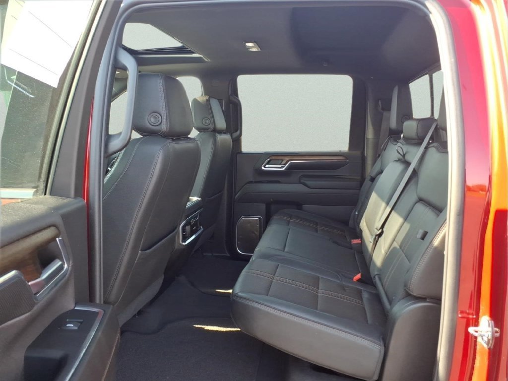 Used 2024 Chevrolet Silverado 3500 High Country w/ High Country Premium Package AWD/4WD image 12