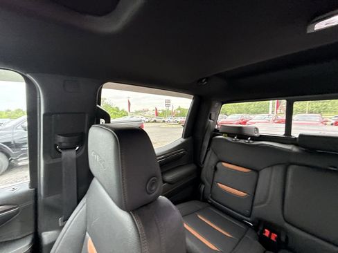 Certified 2024 GMC Sierra 1500 AT4 w/ Technology Package AWD/4WD image 10