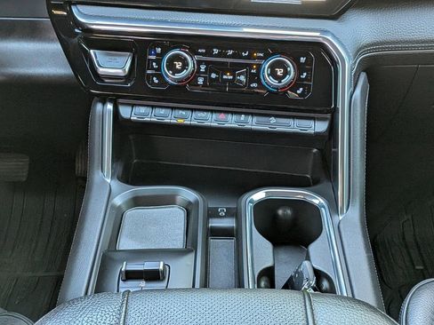 Used 2025 GMC Sierra 2500 Denali w/ Denali Reserve Package image 19