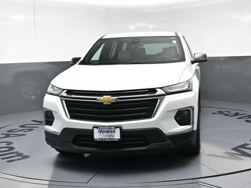 Used 2022 Chevrolet Traverse LS FWD image 5