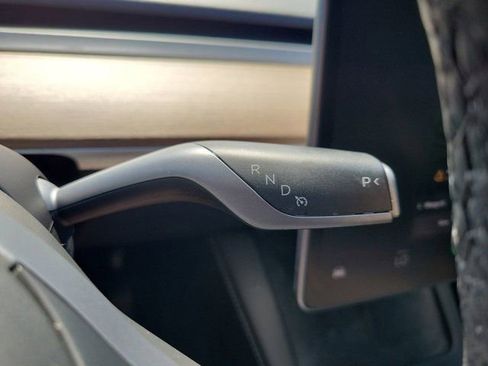 Used 2023 Tesla Model Y Long Range AWD/4WD image 25