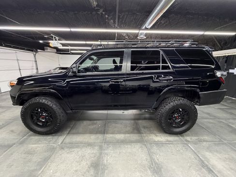 Used 2018 Toyota 4Runner TRD Pro image 3