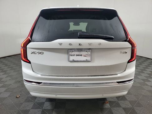 New 2026 Volvo XC90 T8 Ultra w/ Protection Package Premier AWD/4WD image 5