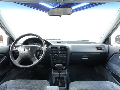 Used 1993 Honda Accord LX image 44