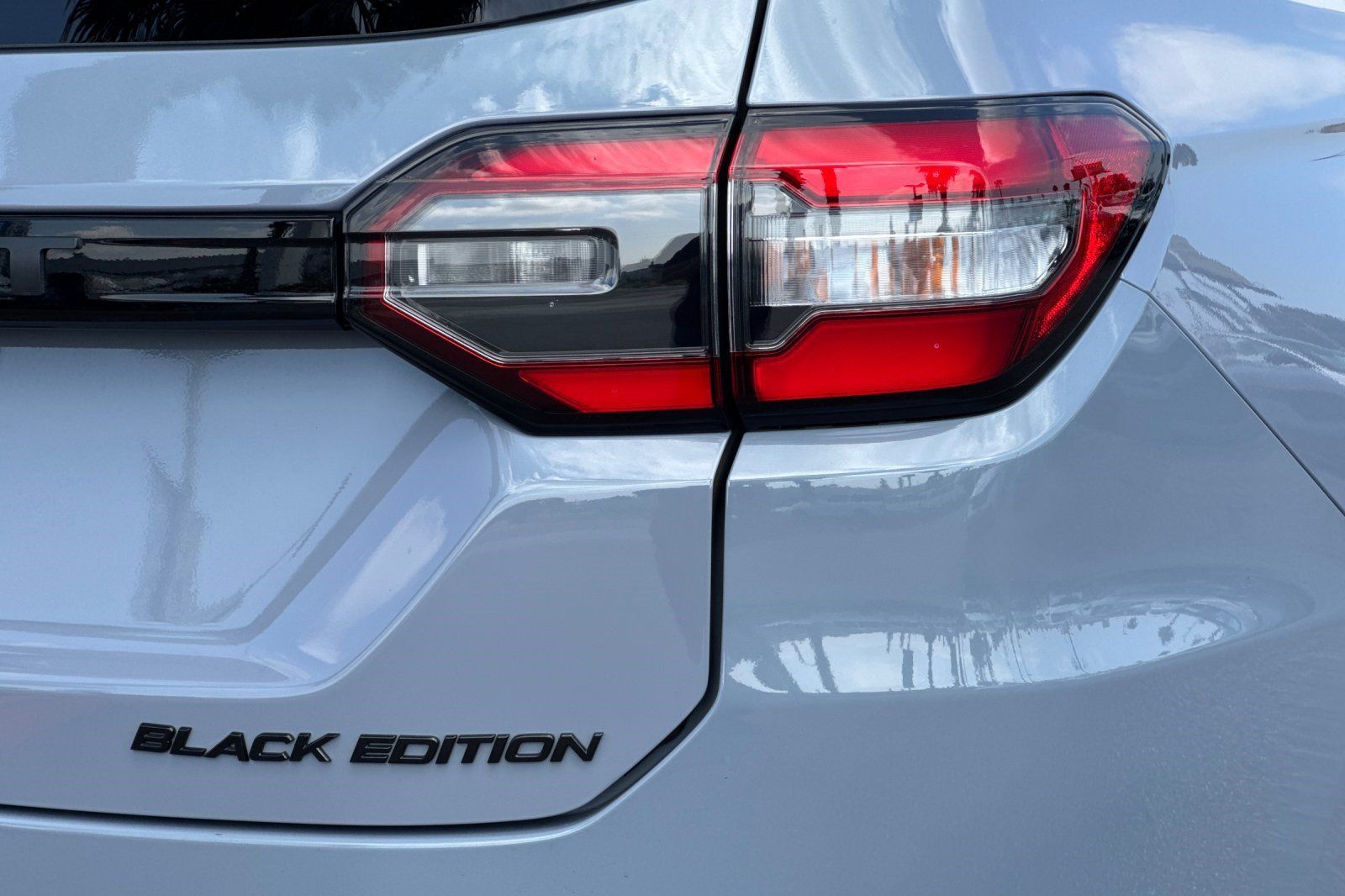 Certified 2025 Honda Pilot Black Edition image 31