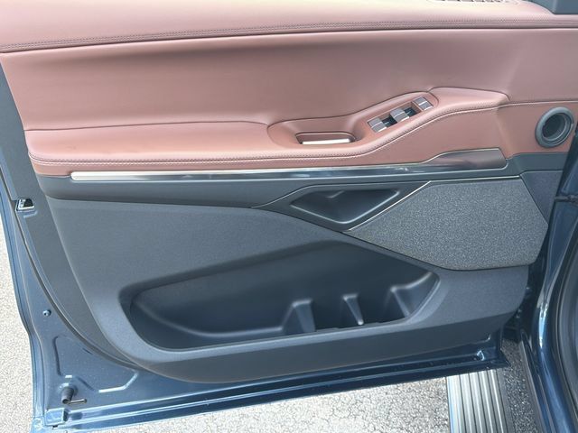 New 2027 Lincoln Navigator Reserve AWD/4WD image 11