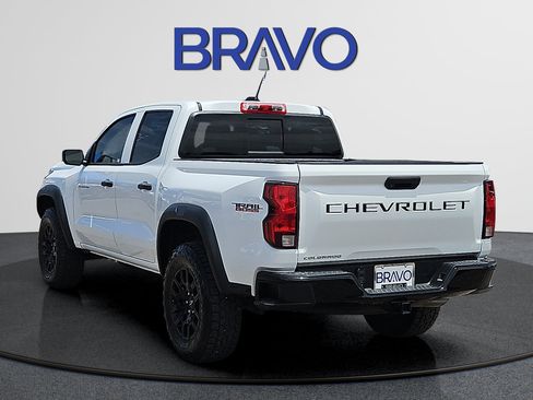 Used 2024 Chevrolet Colorado Trail Boss w/ Advanced Trailering Package AWD/4WD image 3
