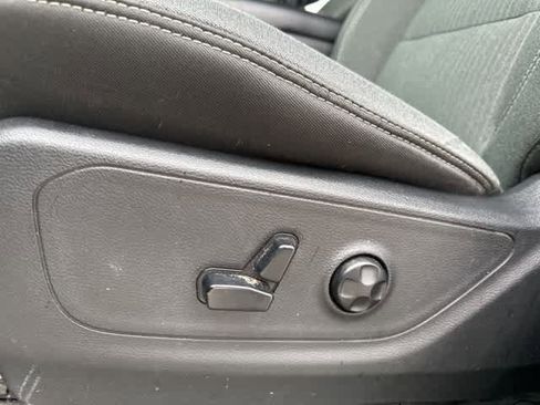 Used 2021 RAM 1500 Big Horn image 10