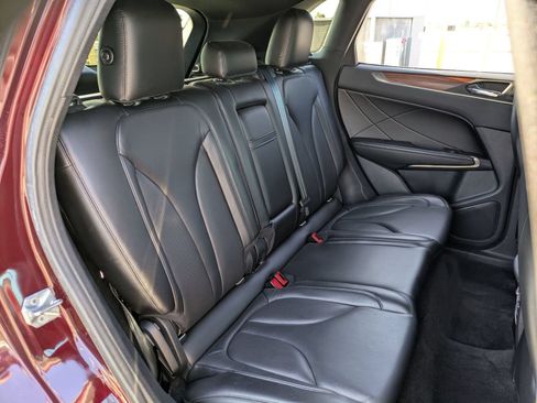 Used 2017 Lincoln MKC Select w/ Select Plus Package FWD image 28