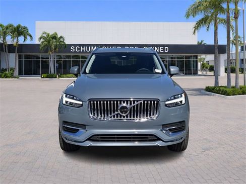 Certified 2023 Volvo XC90 B6 Plus image 2
