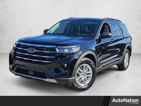 New 2026 Ford Explorer Active w/ Active Comfort Package image 1