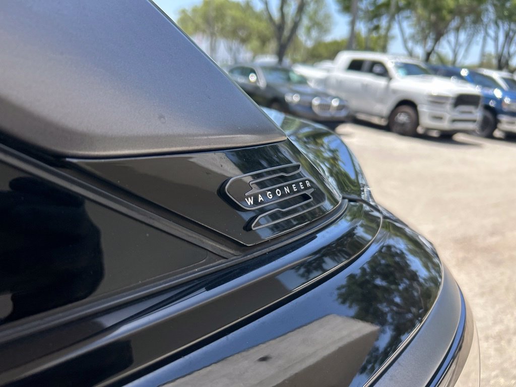Used 2024 Jeep Wagoneer Launch Edition AWD/4WD image 18