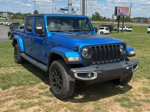 Used 2022 Jeep Gladiator Sport AWD/4WD image 9