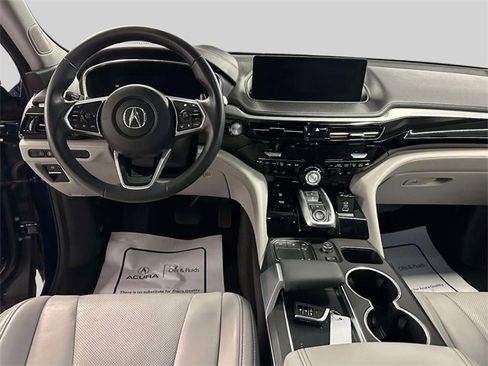 Used 2023 Acura MDX SH-AWD w/ Technology Package image 19