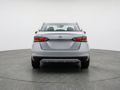 Used 2025 Nissan Versa SV FWD image 7