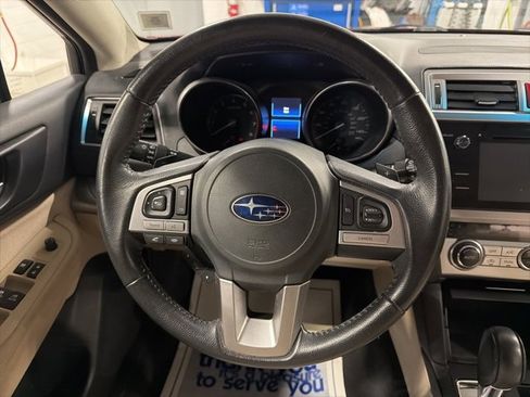Used 2017 Subaru Outback 2.5i Premium image 20