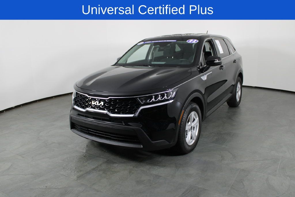 Used 2022 Kia Sorento LX FWD image 2