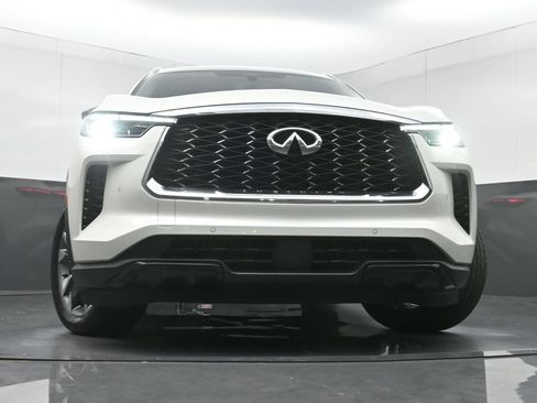 Used 2023 INFINITI QX60 Luxe w/ Performance Audio Package FWD image 30