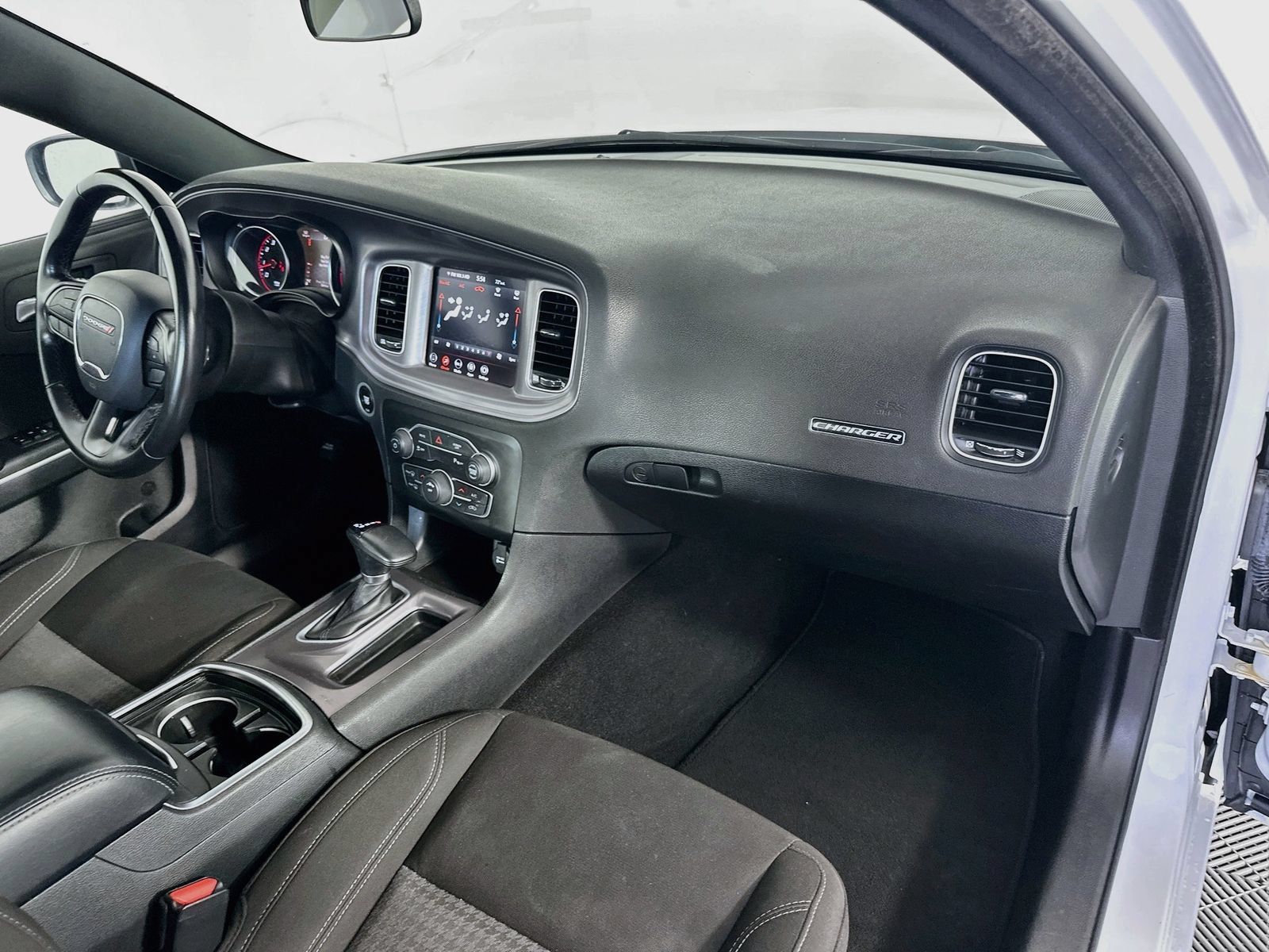 Used 2023 Dodge Charger SXT RWD image 27