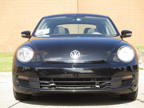 Used 2015 Volkswagen Beetle 1.8T FWD image 69