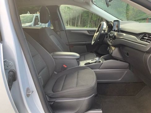 Certified 2025 Ford Escape Active AWD/4WD image 16