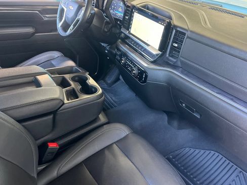 Used 2024 Chevrolet Silverado 2500 LTZ AWD/4WD image 15