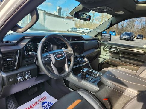 Used 2024 GMC Sierra 1500 AT4 w/ AT4 Preferred Package image 2