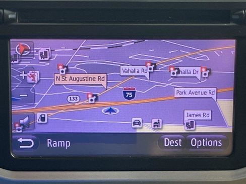 Used 2013 Toyota 4Runner Limited image 19