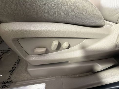 Used 2019 GMC Yukon SLT w/ Open Road Package image 14