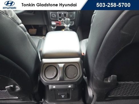 Used 2025 Jeep Wrangler Rubicon image 27