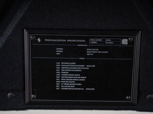 Used 2019 Ferrari Portofino image 5