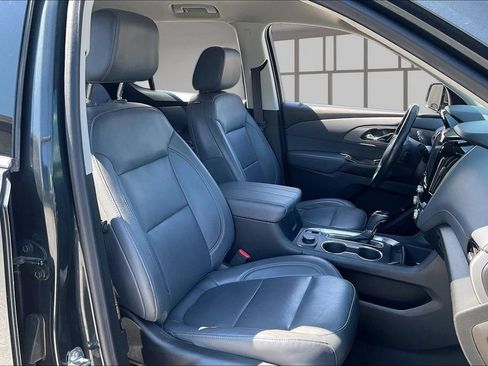 Used 2020 Chevrolet Traverse LT w/ Driver Confidence II Package FWD image 26