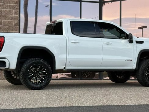 Used 2023 GMC Sierra 1500 AT4 w/ AT4 Premium Package AWD/4WD image 13