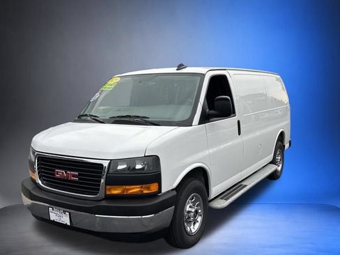 Used 2025 GMC Savana 2500 w/ Driver Convenience Package RWD image 5