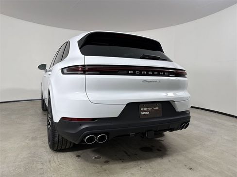 New 2026 Porsche Cayenne S image 20