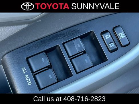 Used 2010 Toyota Prius Two image 17