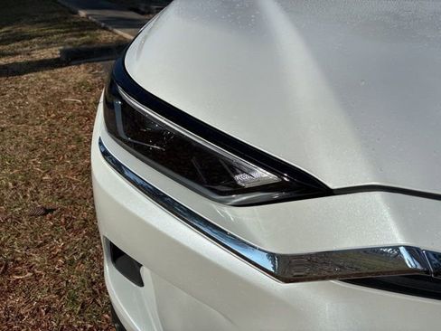 Used 2024 Toyota Grand Highlander Limited image 9