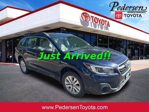 Used 2018 Subaru Outback 2.5i AWD/4WD image 1