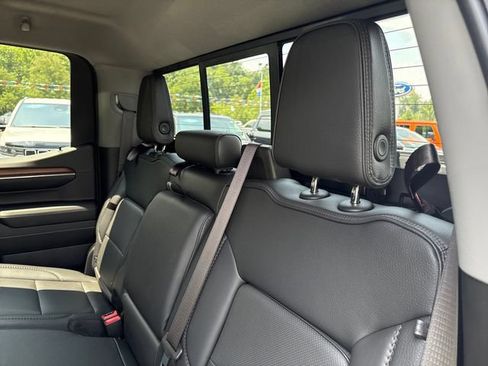 Used 2024 GMC Sierra 1500 Denali w/ Technology Package AWD/4WD image 20