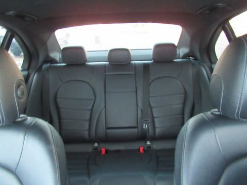 Used 2019 Mercedes-Benz C 300 Sedan image 33