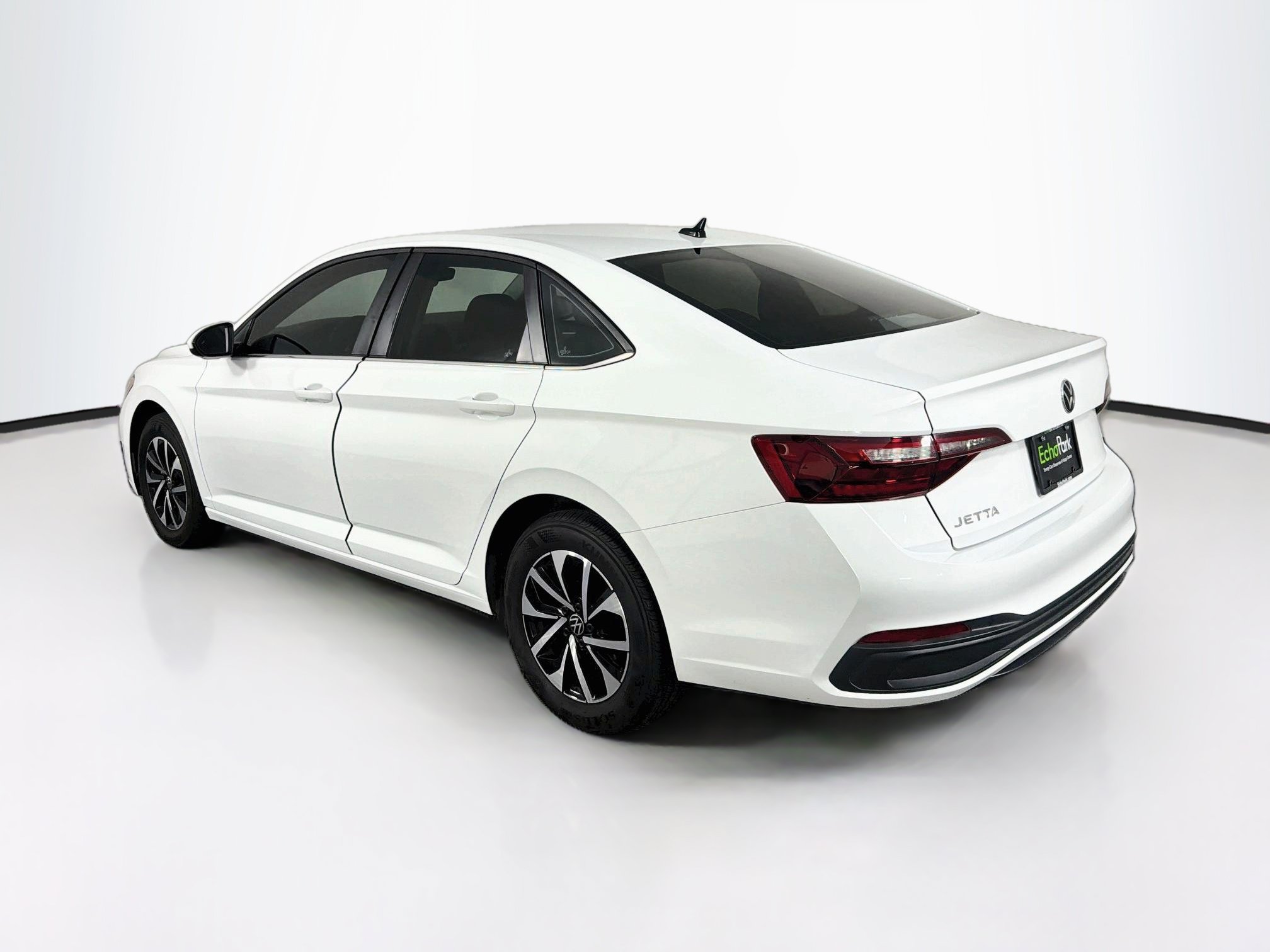 Used 2023 Volkswagen Jetta S FWD image 5