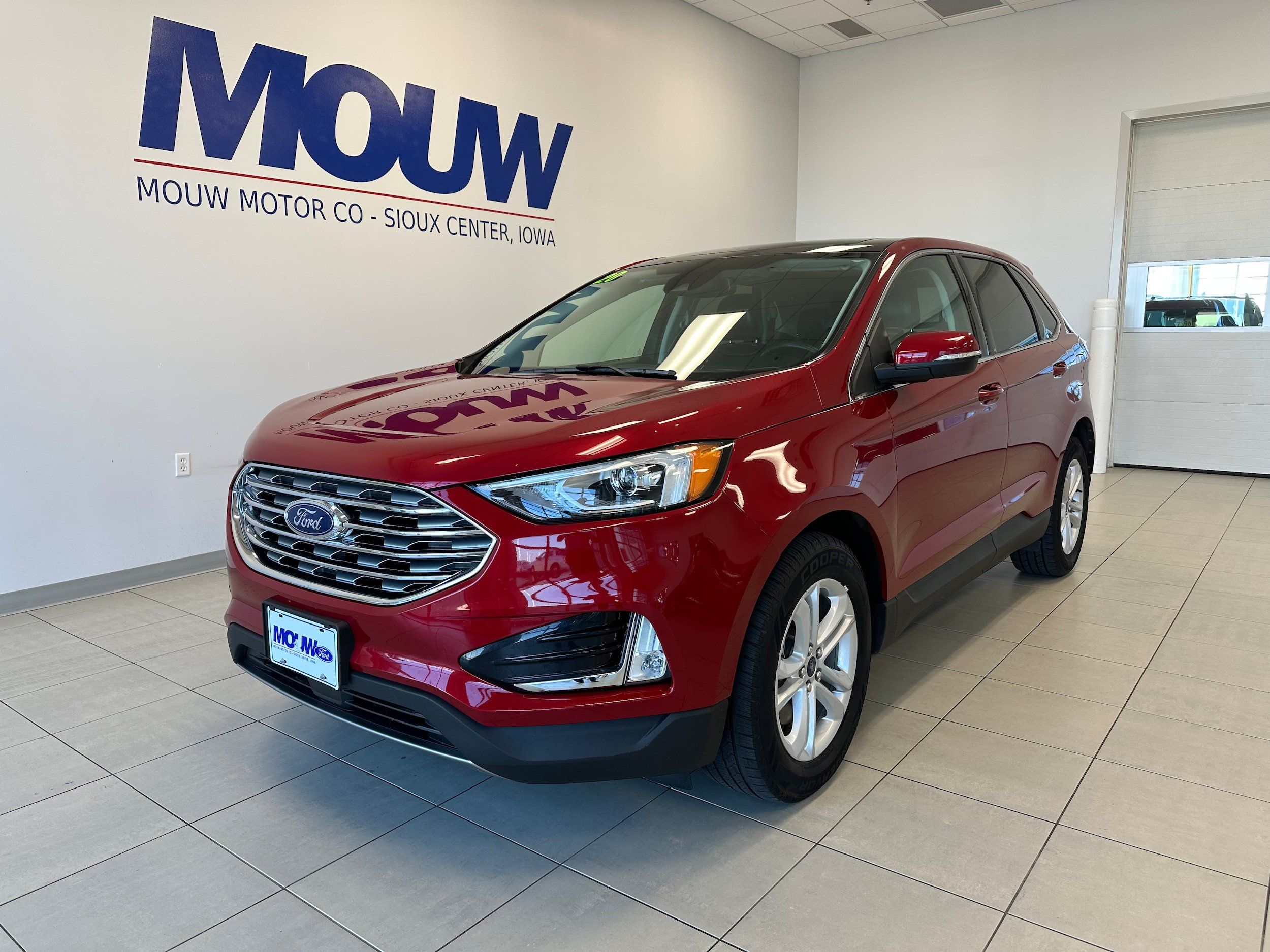 Used 2020 Ford Edge SEL AWD/4WD image 2