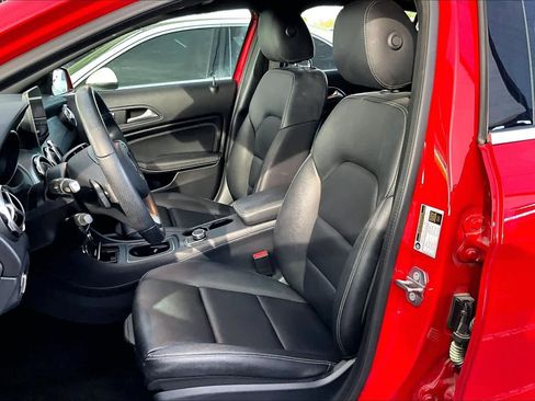 Certified 2020 Mercedes-Benz GLA 250 image 8