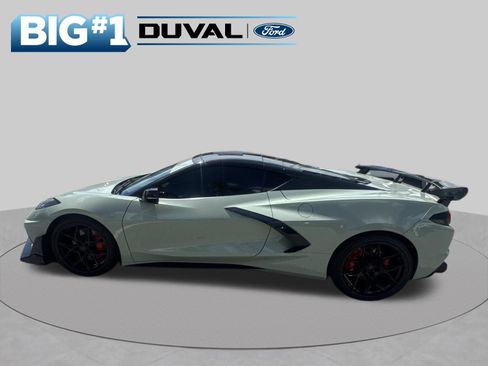 Used 2022 Chevrolet Corvette Stingray Coupe w/ Z51 Performance Package RWD image 5