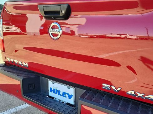 Used 2021 Nissan Titan SV w/ Off Road Protection Package image 29